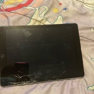 It’s cracked it works good and it’s crack & it’s an iPad generation 8